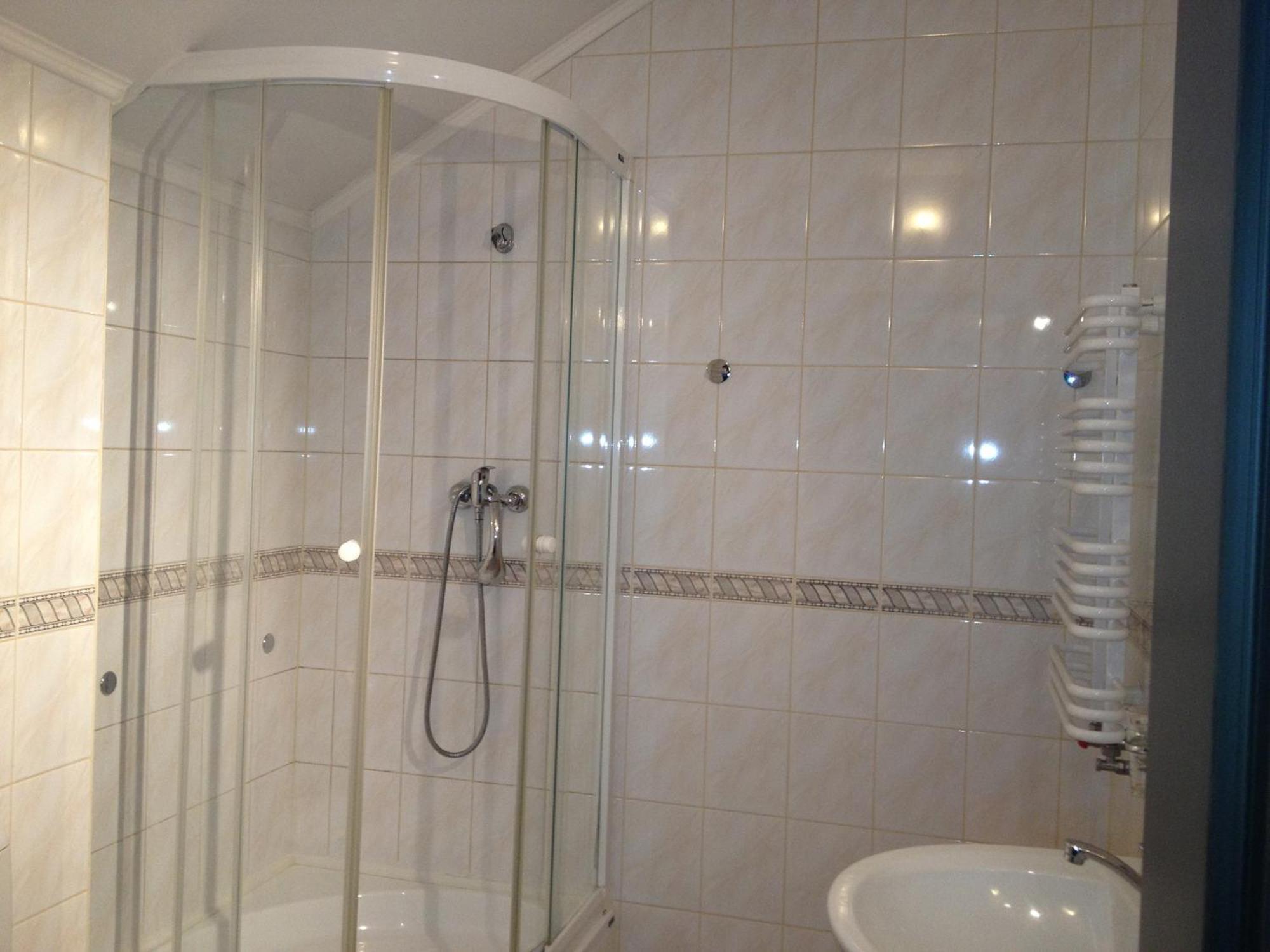 Bed and Breakfast Laura Белхатув Номер фото